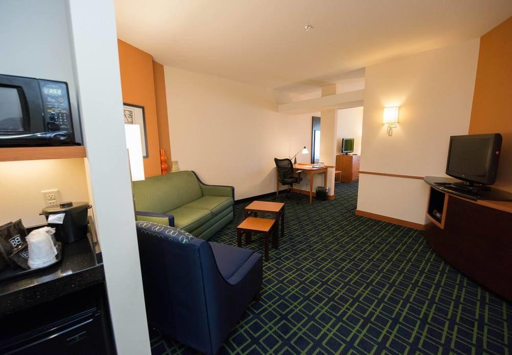 Fairfield Inn & Suites Seattle Bremerton Bagian luar foto